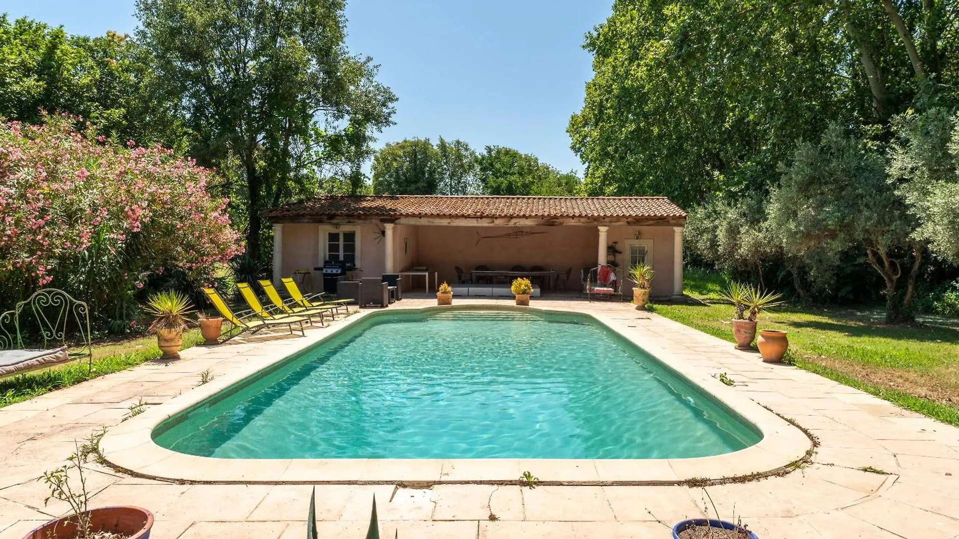 Maison De Maitre Domaine Beauchamp Grans