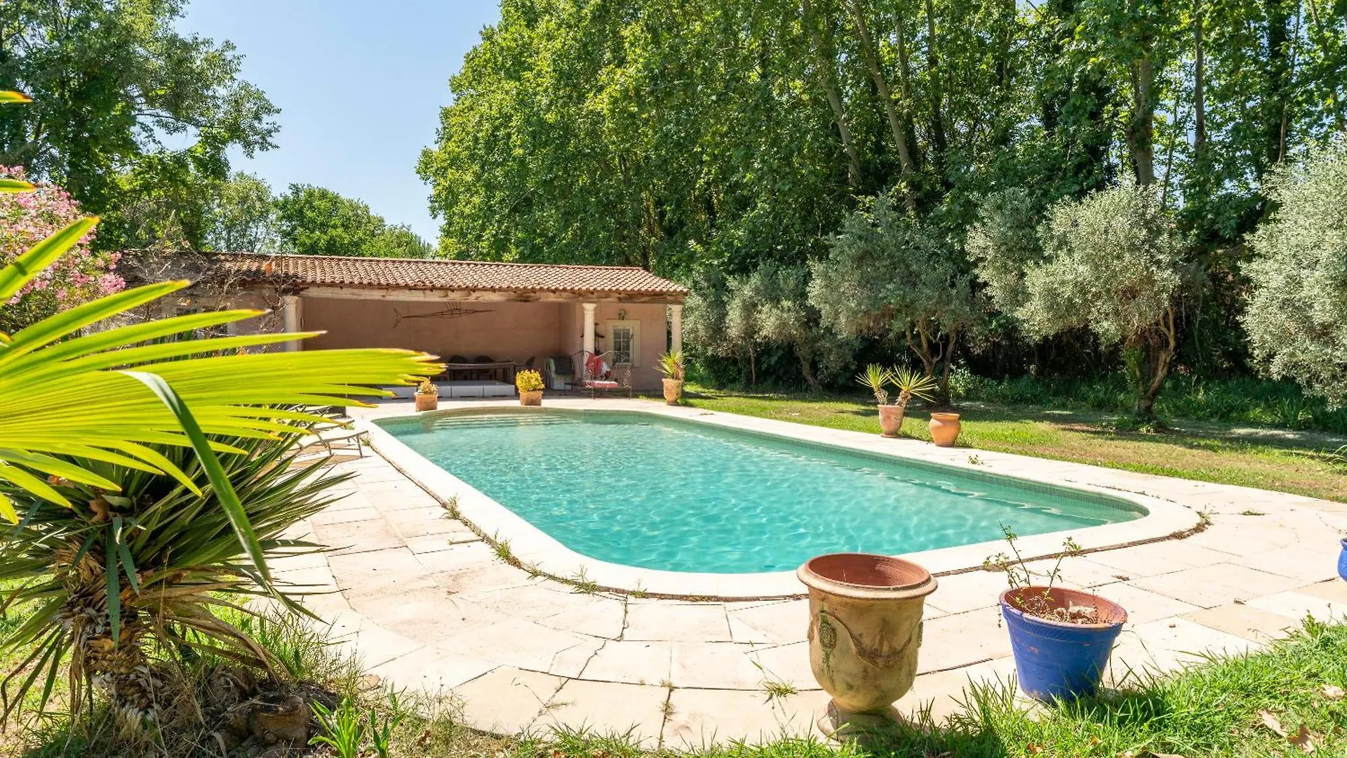 Maison De Maitre Domaine Beauchamp Grans 0*,  Франция
