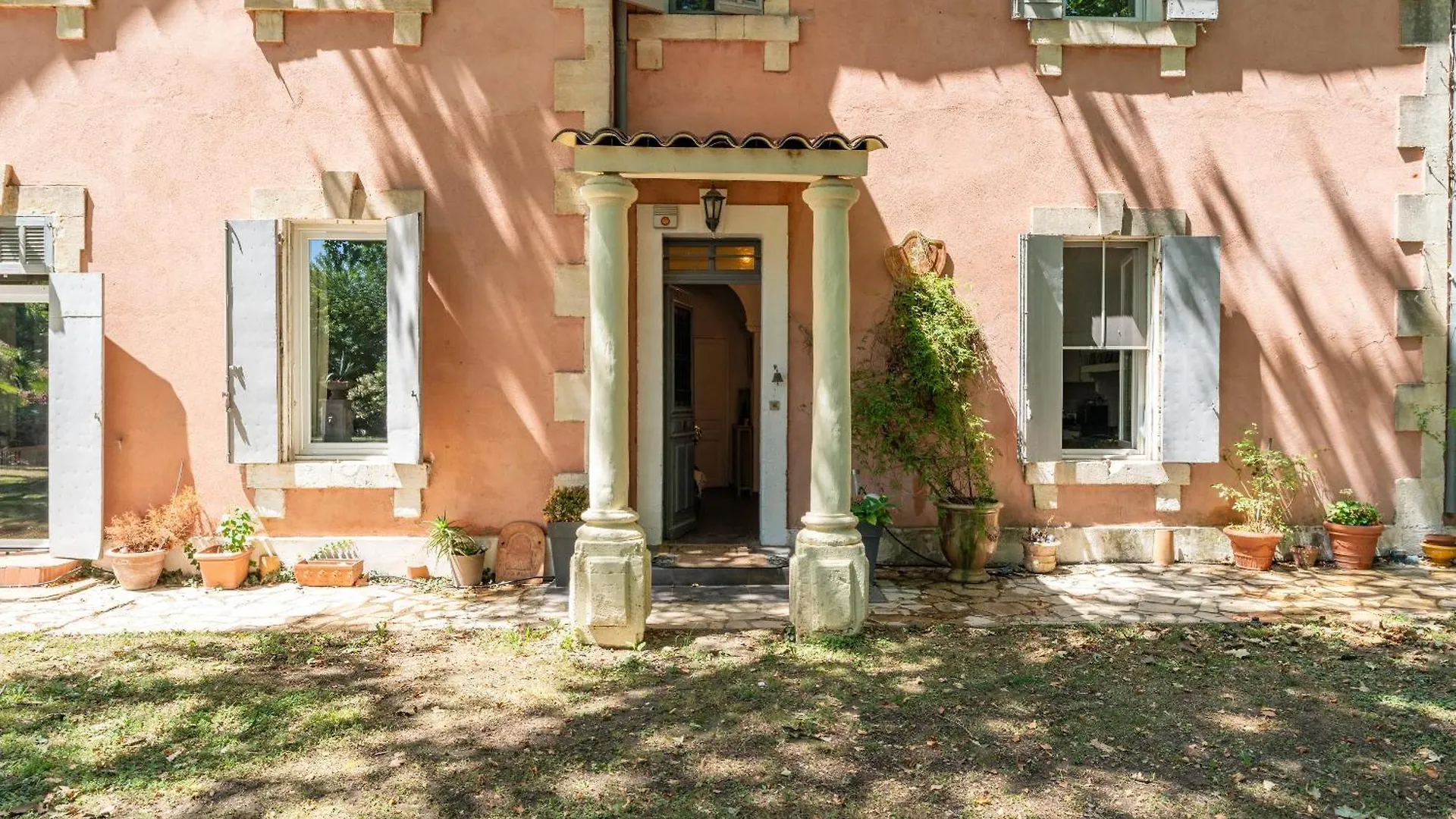 Maison De Maitre Domaine Beauchamp Grans